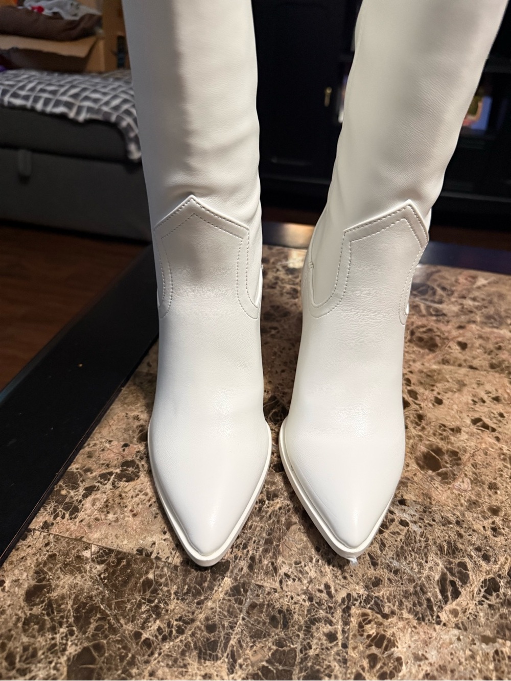 Steve Madden White Heeled Western Boots - Never Worn - Picture 5 of 9